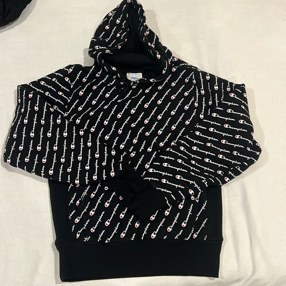 Champion heavy black hooded sweatshirt